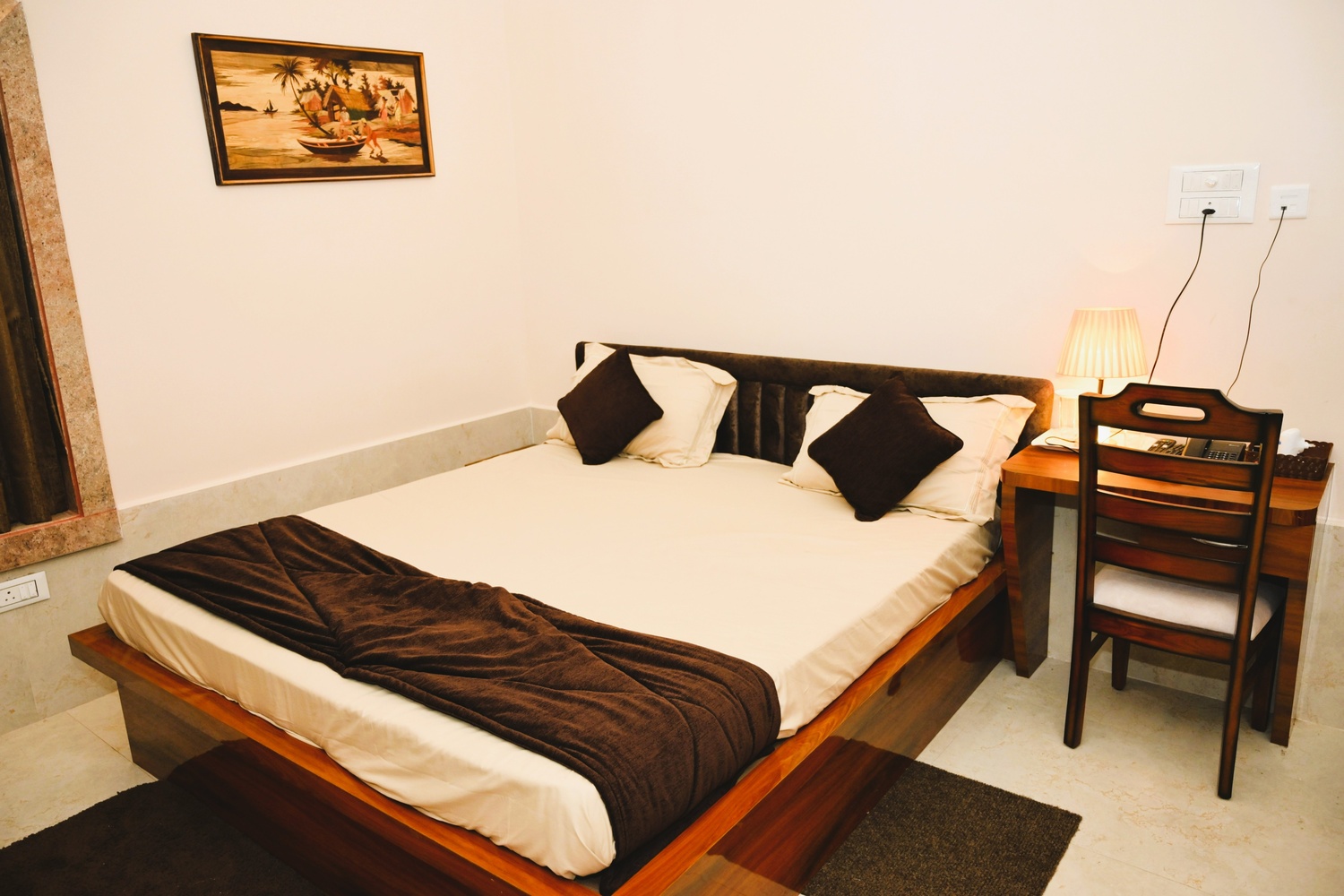 Rooms & Suites